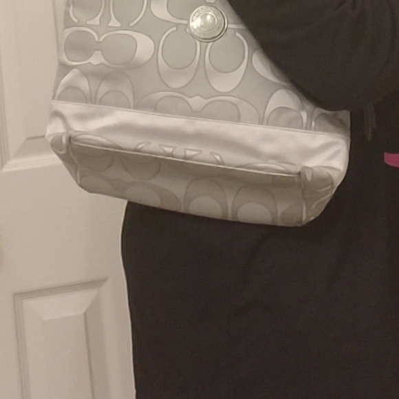 Coach bag, Authentic - Picture 15 of 16